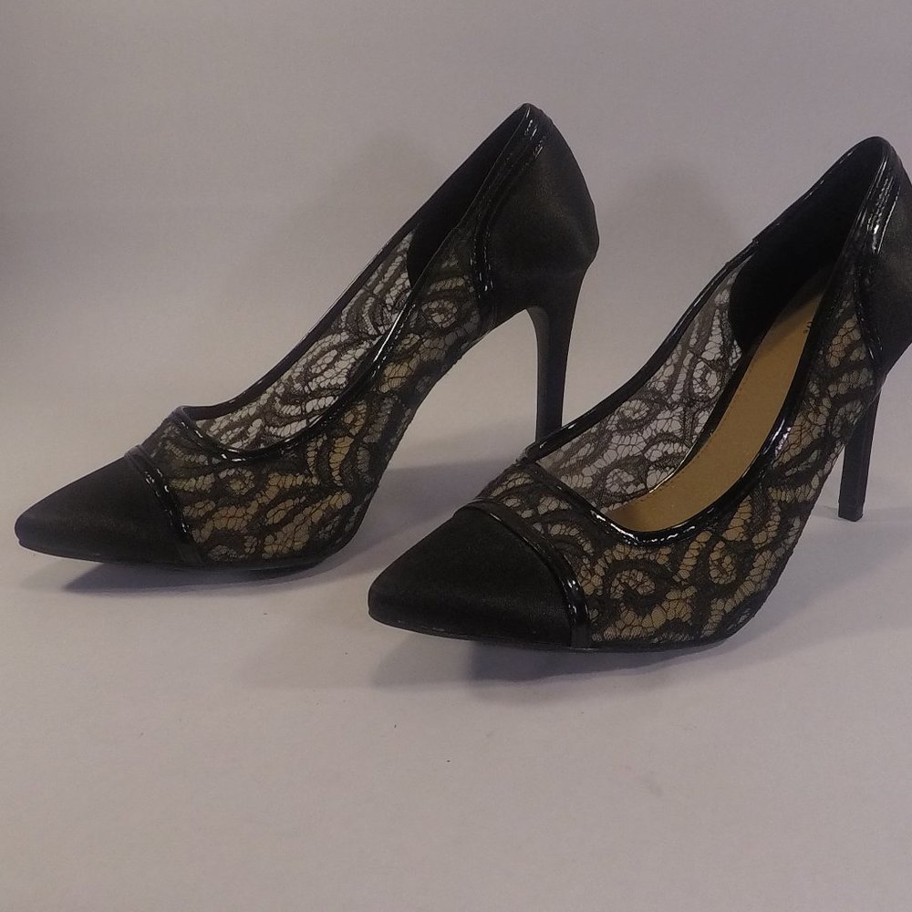 Fioni Clothing Womens Satin & Black Lace Slip On Pumps Classic and Timeless